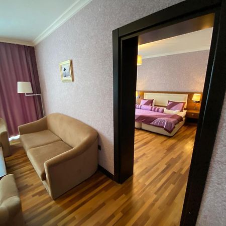 Agsaray Deluxe Hotel & Spa Mingachevir Exterior photo