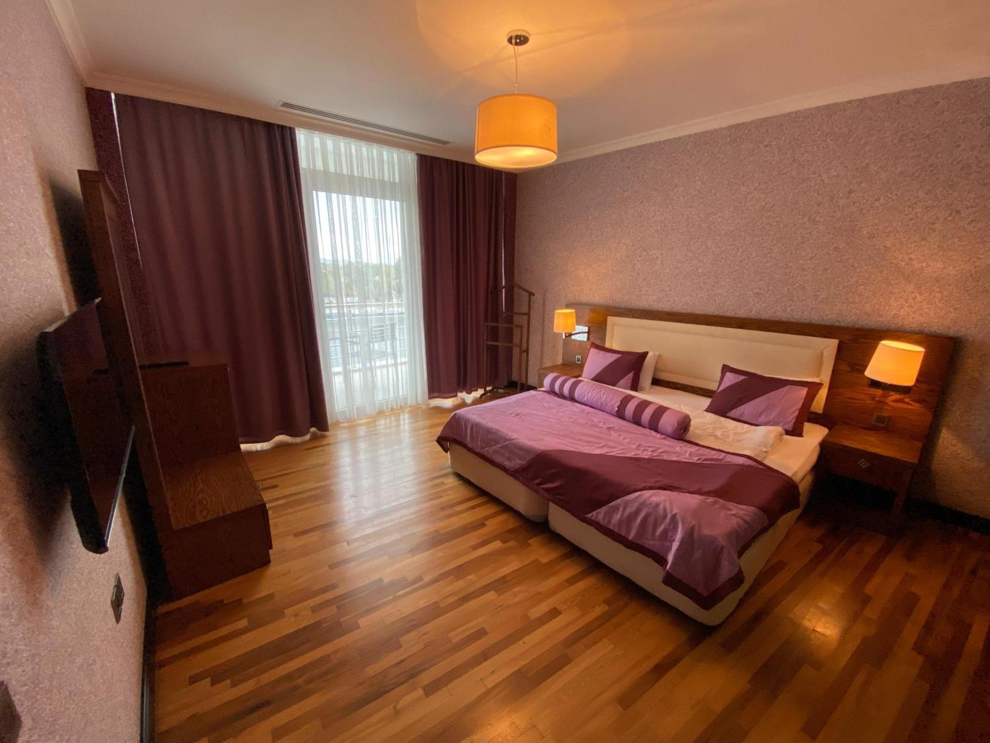Agsaray Deluxe Hotel & Spa Mingachevir Exterior photo