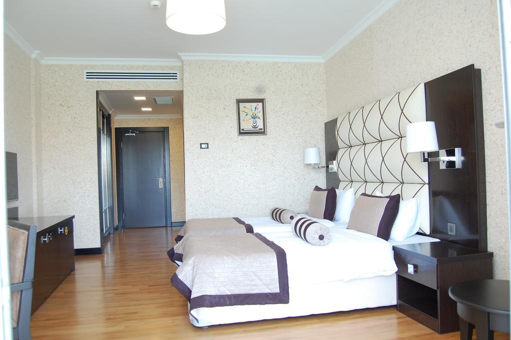Agsaray Deluxe Hotel & Spa Mingachevir Exterior photo