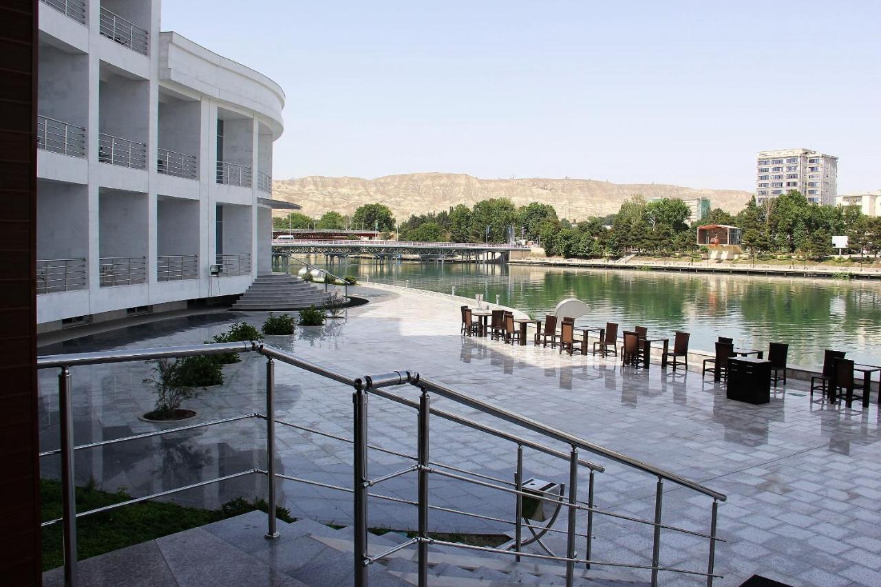 Agsaray Deluxe Hotel & Spa Mingachevir Exterior photo
